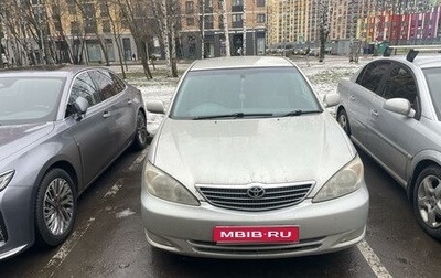 Toyota Camry V40, 2002 год, 700 000 рублей, 1 фотография