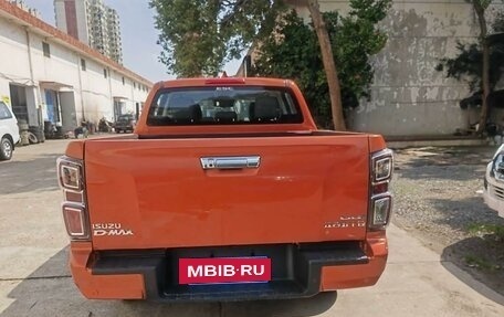 Isuzu D-Max, 2024 год, 4 900 000 рублей, 9 фотография