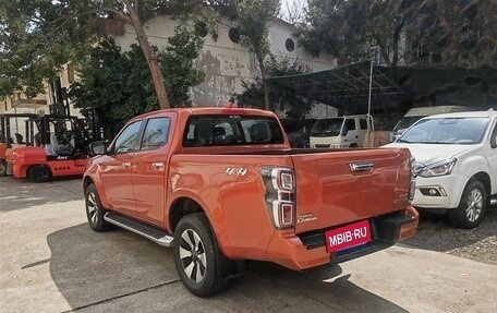 Isuzu D-Max, 2024 год, 4 900 000 рублей, 4 фотография