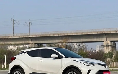 Toyota C-HR I рестайлинг, 2022 год, 2 250 007 рублей, 1 фотография