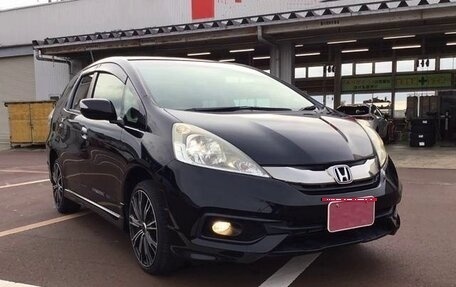 Honda Fit Shuttle I рестайлинг, 2015 год, 830 000 рублей, 3 фотография