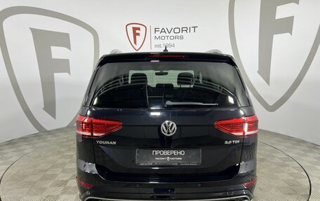 Volkswagen Touran III, 2017 год, 1 695 000 рублей, 3 фотография