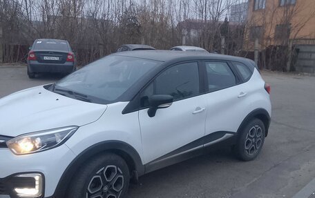 Renault Kaptur I рестайлинг, 2021 год, 1 556 000 рублей, 3 фотография