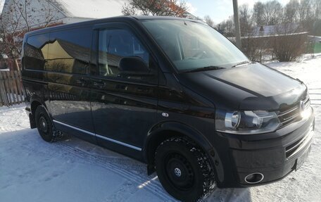 Volkswagen Caravelle T5, 2012 год, 2 350 000 рублей, 4 фотография