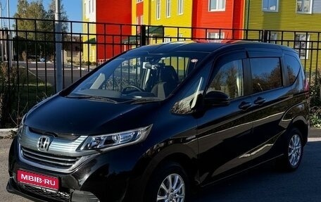 Honda Freed II, 2018 год, 2 100 000 рублей, 1 фотография