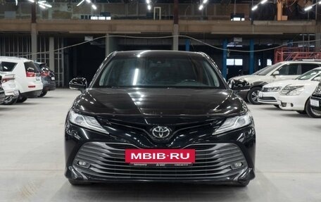 Toyota Camry, 2018 год, 2 600 000 рублей, 18 фотография