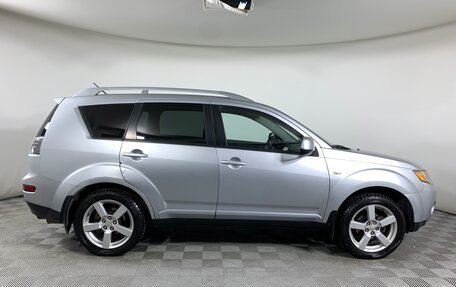 Mitsubishi Outlander III рестайлинг 3, 2008 год, 789 000 рублей, 4 фотография