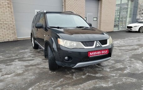 Mitsubishi Outlander III рестайлинг 3, 2007 год, 909 000 рублей, 1 фотография