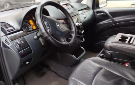 Mercedes-Benz Viano, 2010 год, 1 800 000 рублей, 4 фотография