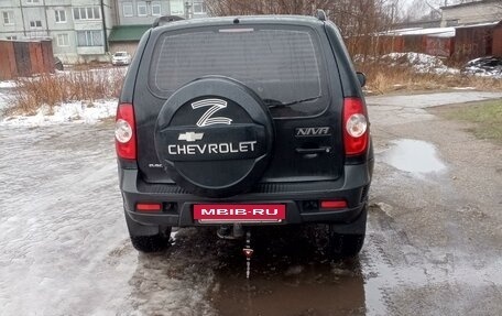 Chevrolet Niva I рестайлинг, 2010 год, 530 000 рублей, 6 фотография