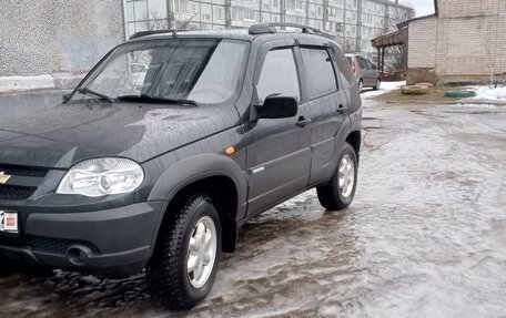 Chevrolet Niva I рестайлинг, 2010 год, 530 000 рублей, 7 фотография