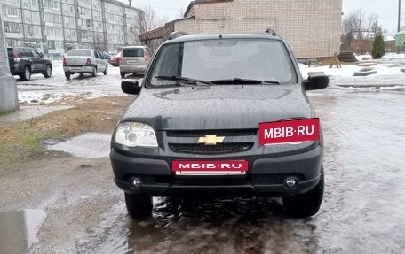 Chevrolet Niva I рестайлинг, 2010 год, 530 000 рублей, 12 фотография