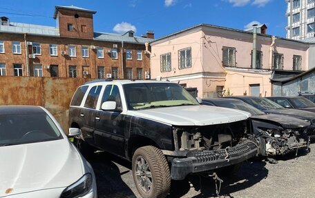 Cadillac Escalade II, 2004 год, 500 000 рублей, 2 фотография