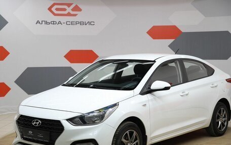 Hyundai Solaris II рестайлинг, 2018 год, 990 000 рублей, 1 фотография