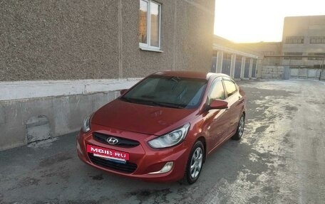 Hyundai Solaris II рестайлинг, 2011 год, 750 000 рублей, 7 фотография