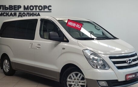 Hyundai H-1 II рестайлинг, 2017 год, 2 095 000 рублей, 9 фотография