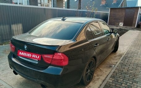 BMW 3 серия, 2011 год, 1 400 000 рублей, 3 фотография