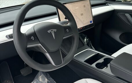 Tesla Model Y I, 2023 год, 6 000 000 рублей, 12 фотография