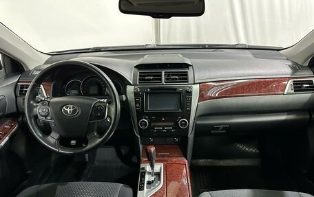 Toyota Camry, 2013 год, 1 944 000 рублей, 15 фотография