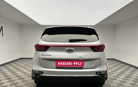 KIA Sportage IV рестайлинг, 2021 год, 2 597 000 рублей, 5 фотография