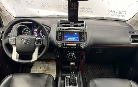 Toyota Land Cruiser Prado 150 рестайлинг 2, 2016 год, 4 298 000 рублей, 11 фотография