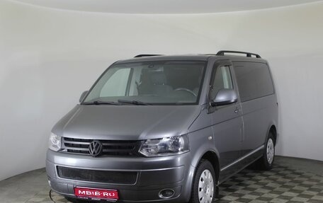 Volkswagen Caravelle T5, 2012 год, 2 359 000 рублей, 1 фотография