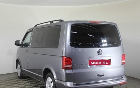 Volkswagen Caravelle T5, 2012 год, 2 359 000 рублей, 6 фотография