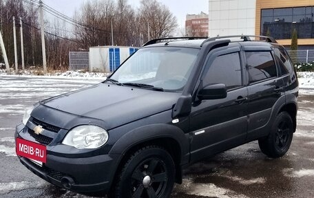 Chevrolet Niva I рестайлинг, 2013 год, 637 000 рублей, 3 фотография