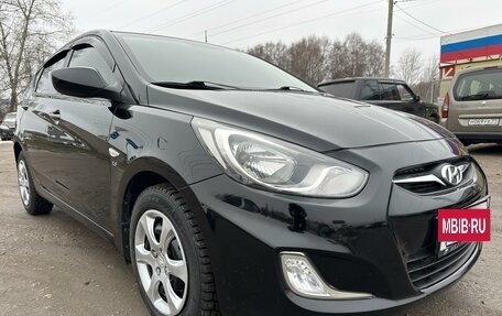 Hyundai Solaris II рестайлинг, 2013 год, 999 000 рублей, 3 фотография