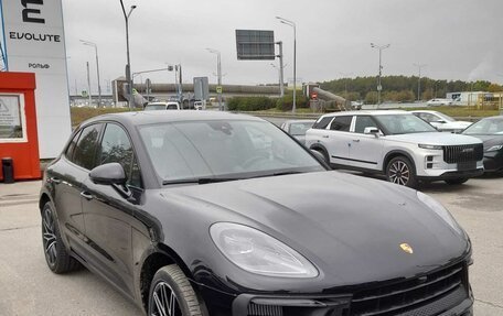 Porsche Macan I рестайлинг, 2024 год, 15 890 000 рублей, 2 фотография