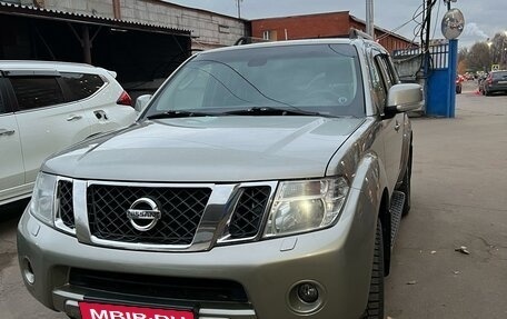 Nissan Pathfinder, 2013 год, 2 200 000 рублей, 1 фотография