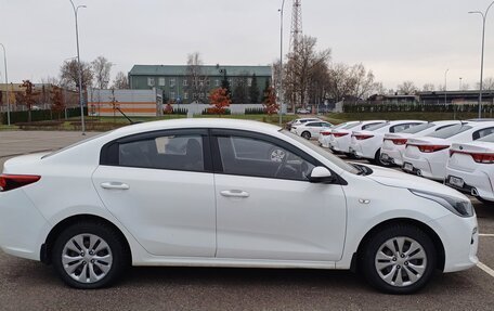 KIA Rio IV, 2018 год, 1 500 000 рублей, 5 фотография