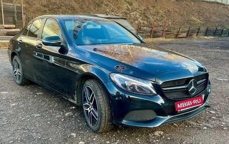 Mercedes-Benz C-Класс, 2017 год, 1 800 000 рублей, 8 фотография