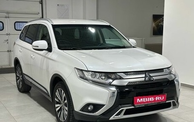 Mitsubishi Outlander III рестайлинг 3, 2019 год, 2 249 900 рублей, 1 фотография