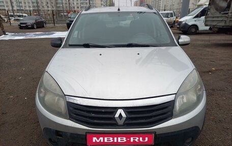 Renault Sandero I, 2013 год, 397 000 рублей, 1 фотография