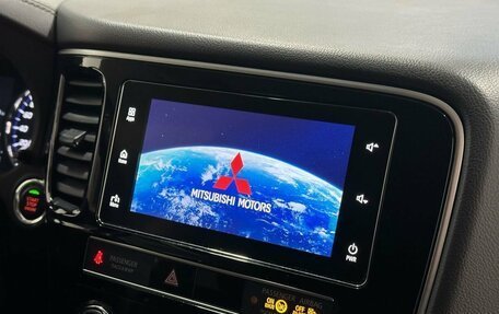 Mitsubishi Outlander III рестайлинг 3, 2019 год, 2 249 900 рублей, 13 фотография