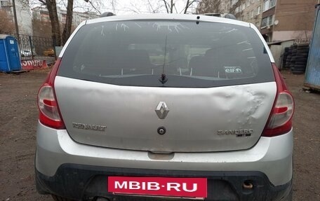 Renault Sandero I, 2013 год, 397 000 рублей, 6 фотография