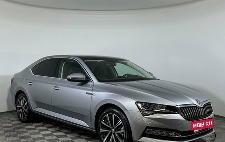 Skoda Superb III рестайлинг, 2024 год, 4 500 000 рублей, 3 фотография