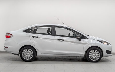 Ford Fiesta, 2015 год, 835 000 рублей, 4 фотография