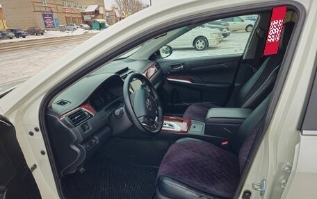 Toyota Camry, 2014 год, 2 270 000 рублей, 11 фотография