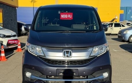 Honda Stepwgn IV, 2016 год, 2 370 000 рублей, 2 фотография