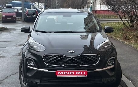 KIA Sportage IV рестайлинг, 2020 год, 2 450 000 рублей, 2 фотография