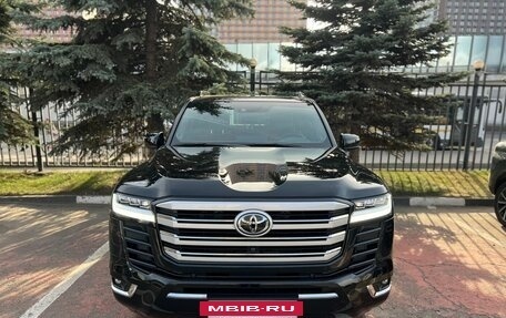 Toyota Land Cruiser, 2024 год, 14 800 000 рублей, 2 фотография