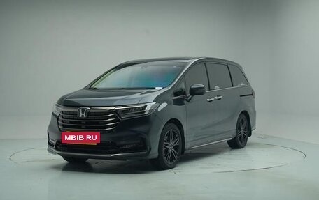 Honda Odyssey IV, 2022 год, 3 240 000 рублей, 2 фотография