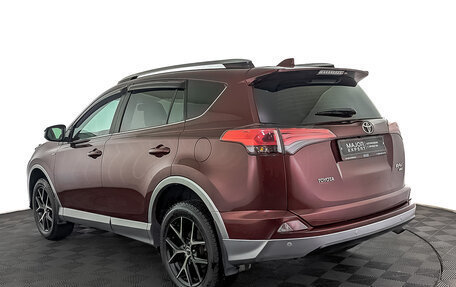 Toyota RAV4, 2017 год, 2 690 000 рублей, 7 фотография