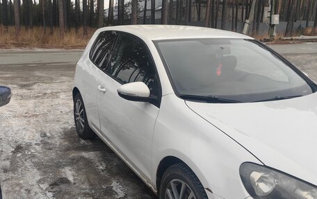 Volkswagen Golf VI, 2011 год, 700 000 рублей, 2 фотография