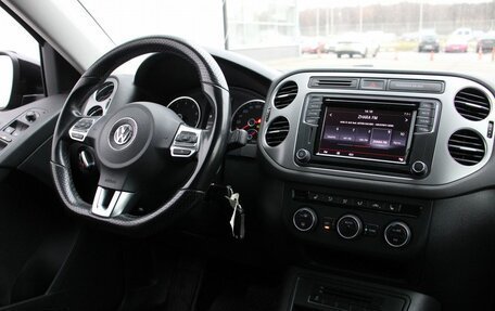 Volkswagen Tiguan I, 2016 год, 2 054 000 рублей, 11 фотография