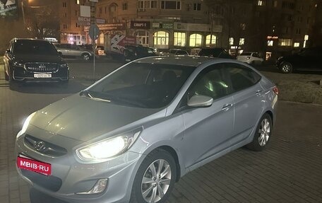 Hyundai Solaris II рестайлинг, 2011 год, 950 000 рублей, 1 фотография