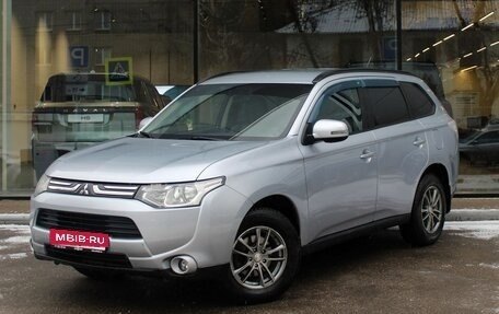 Mitsubishi Outlander III рестайлинг 3, 2012 год, 1 450 000 рублей, 1 фотография