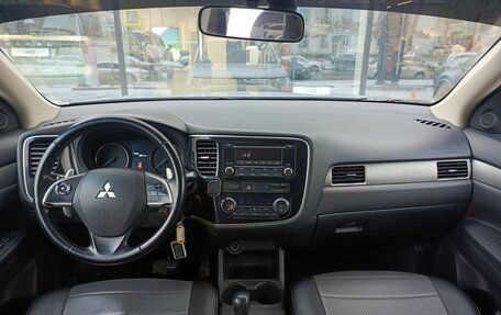 Mitsubishi Outlander III рестайлинг 3, 2012 год, 1 450 000 рублей, 12 фотография